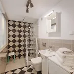 Wilson Park Loft With Mezzanine By Bookinghost 아파트 *