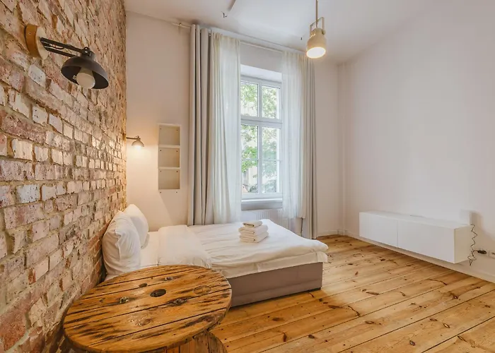 Wilson Park Loft With Mezzanine By Bookinghost Apartament