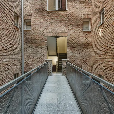 아파트 Wilson Park Loft With Mezzanine By Bookinghost *